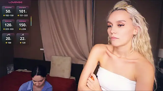 LorrieWilcinski's cam snapshot