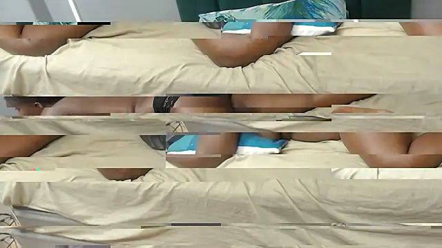 ChubbyBitch02's cam snapshot