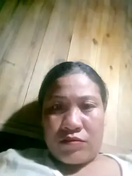 hey-bana's cam snapshot