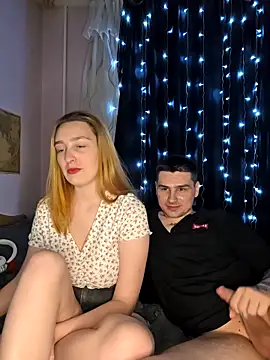 FoxyToxy's cam snapshot