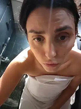 Izabella_Bella live sex cam