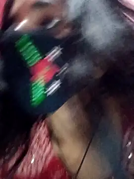 Raatki_Pari's cam snapshot