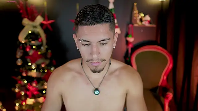 Aaronfox_x's cam snapshot