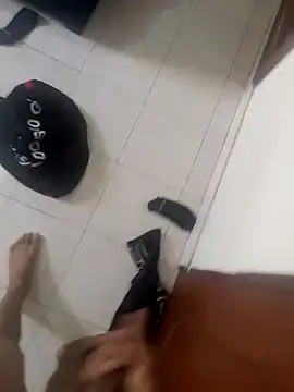 YearlongComposer's cam snapshot