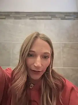 PrettiPluto's cam snapshot