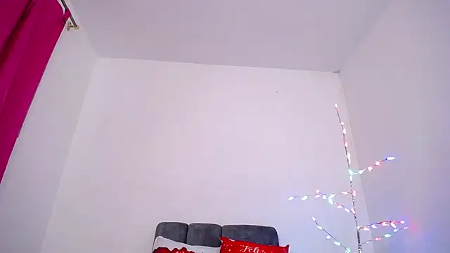 Mia_fox29's cam snapshot