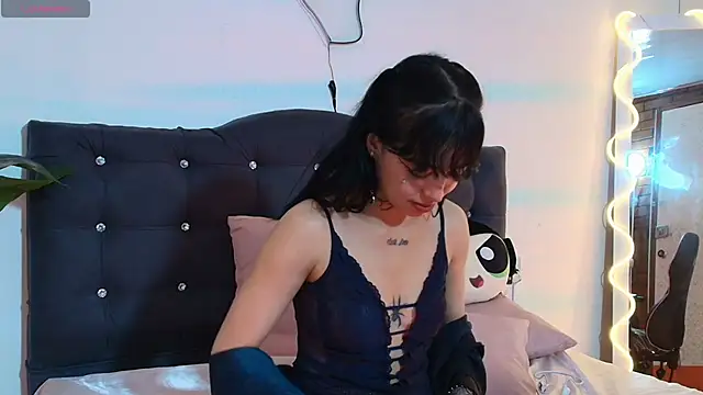 MITZI_TAY1's cam snapshot