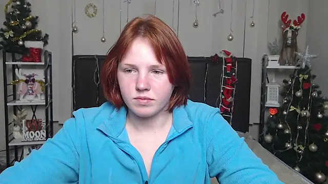 EvelinaRedfox's cam snapshot