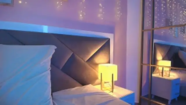 lilly_rohan's cam snapshot