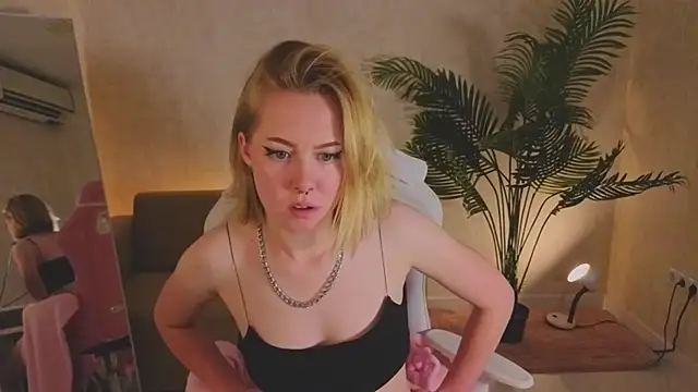 NoraCollins's cam snapshot