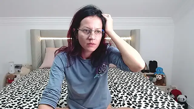 CatWoman0001's cam snapshot