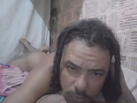 morenoosafado18cm's cam snapshot