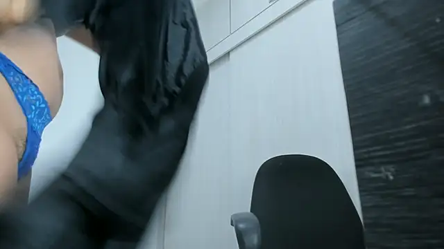 Amelia_Debora_Antonella live sex cam