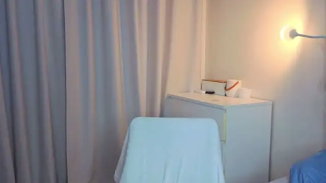 slyshypie's cam snapshot