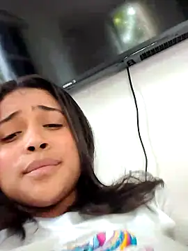 lucia_sweet08's cam snapshot