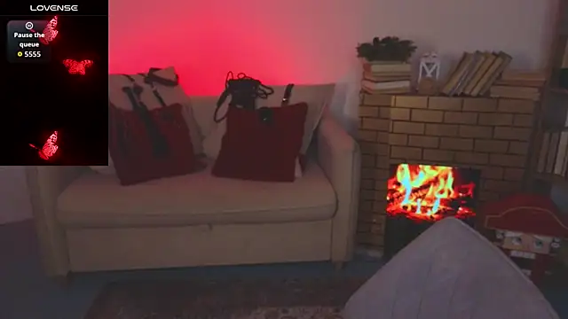 Mistress__Marcelline's cam snapshot