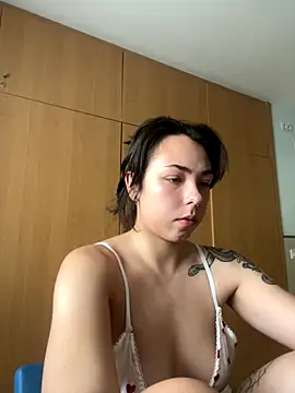 Kitty5348's cam snapshot