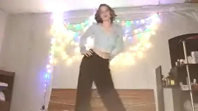 deep_eyes's cam snapshot