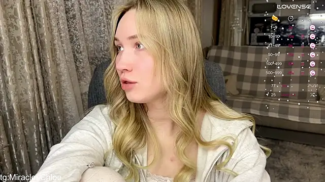 ChloeMillerMeow's cam snapshot