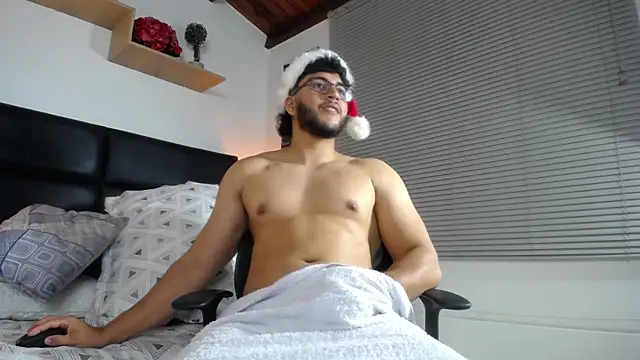 mike_foxxx_'s cam snapshot