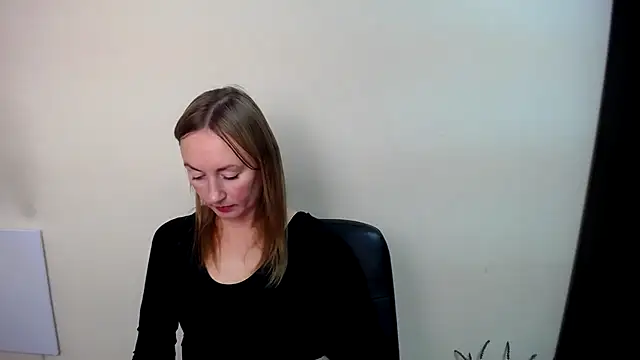 LiaSeass_'s cam snapshot