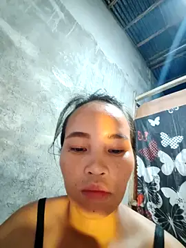 Asian_Pussy23's cam snapshot