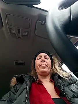 uber_babe's cam snapshot