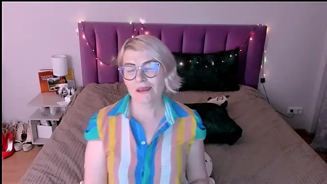 sabrinamacmarren's cam snapshot