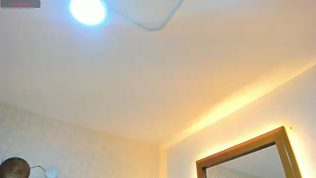 debora_scoot's cam snapshot