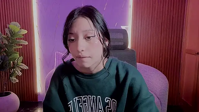 emilyvonvg's cam snapshot