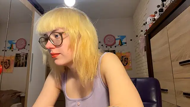 EffacedScan's cam snapshot