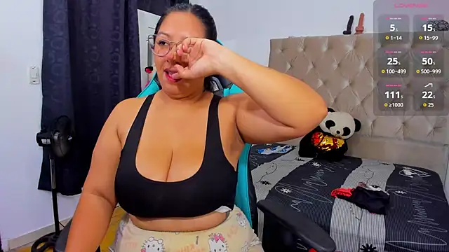 lulu_parker's cam snapshot