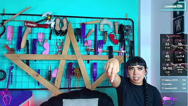 Mrmia_bdsm_extreme live sex cam