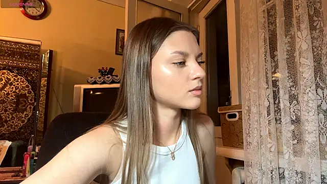 EnergeticMona's cam snapshot