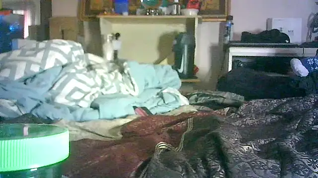 ON3YOULLN3VER_FIR3's cam snapshot