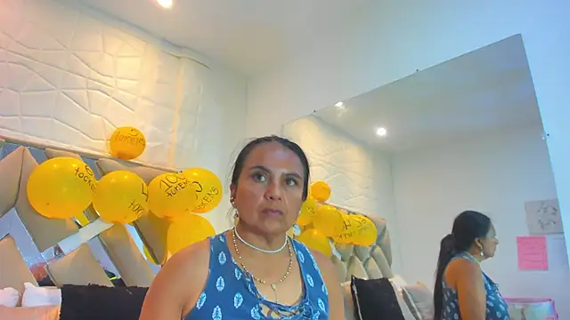 raquell_moore's cam snapshot