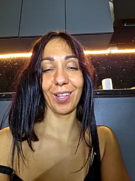 LeticiaWoods live sex cam