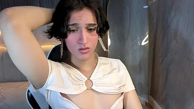 zoe_tp's cam snapshot