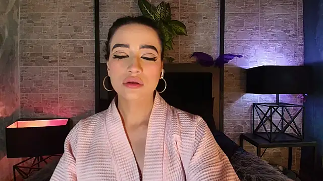 Natasha_Dior's cam snapshot