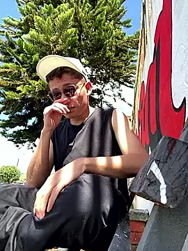 elfernh's cam snapshot