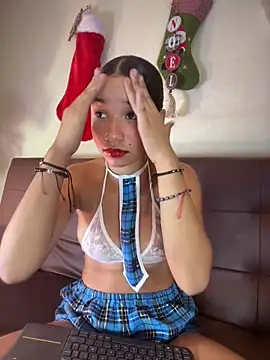 ZoeyFierce's cam snapshot