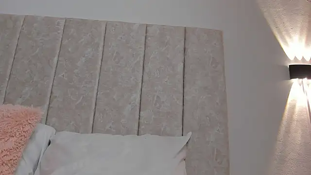 Scarlett_Lee1's cam snapshot