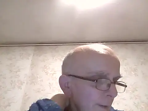 mariusica1@xh's cam snapshot