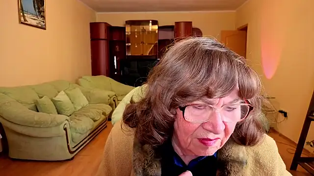 Betty_Brick's cam snapshot