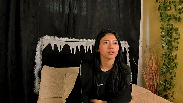 Tiffany_Nm's cam snapshot