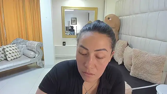 gaby_trent's cam snapshot