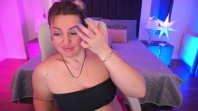 KiraCandyS's cam snapshot