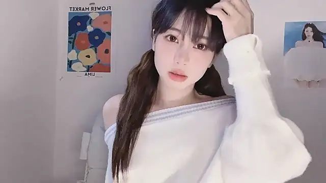 -Hottie's cam snapshot