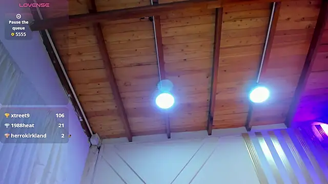 ashley__foxx_'s cam snapshot