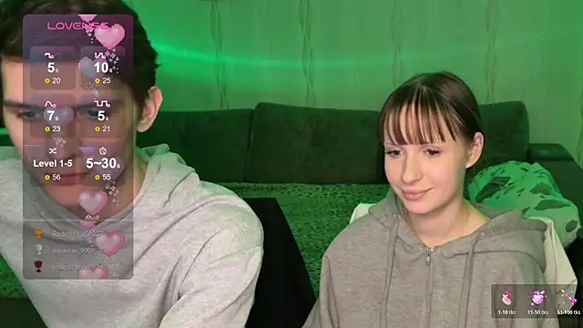 Romanhavesweetydick777's cam snapshot